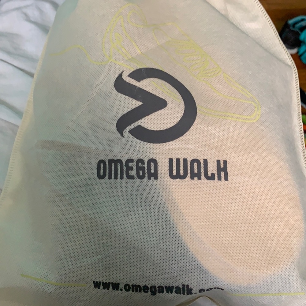 Brand:Omega Walk Color: gray/black Size: 5.5